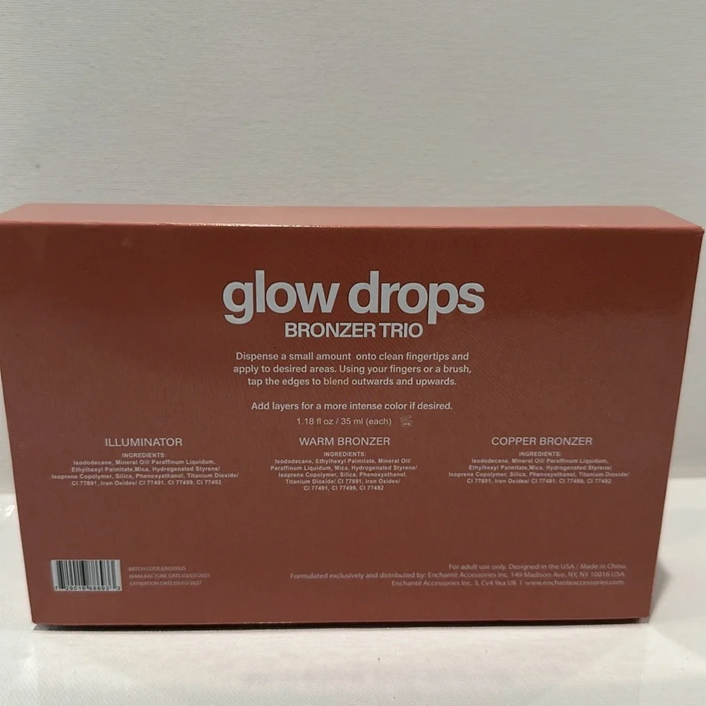 Glow Drops Bronzer Trio for a brighter, Radiant Sculpted Look.